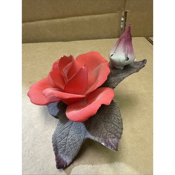 Vintage Capodimonte Porcelain Red Rose Figurine Handmade Floral Sculpture Italy - Picture 5 of 9